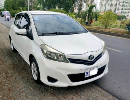Toyota Vitz 2012