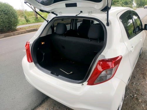 Toyota Vitz 2012