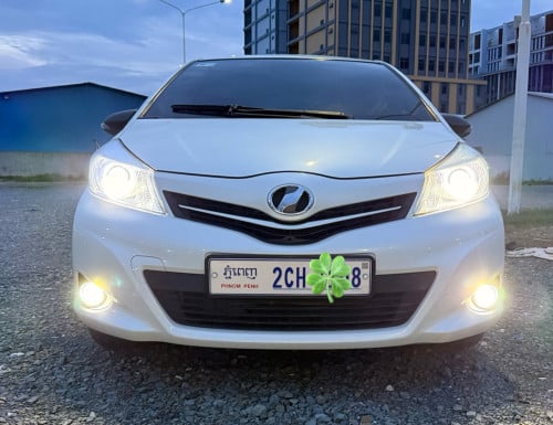 Toyota Vitz 2013 សកាំម៉ៃ​ Smart key For sale