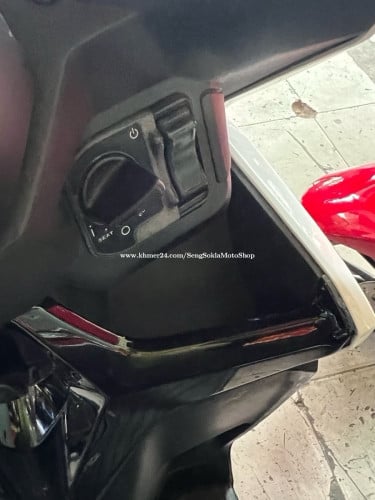 VARIO 022 SmartKey 125cc ម៉ូតូស្អាតម្ចាស់ដេីម មានលក់នៅហាង (សេង សុខឡា 9999)