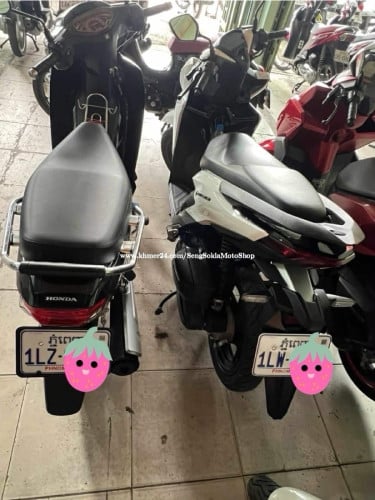 VARIO 022 SmartKey 125cc ម៉ូតូស្អាតម្ចាស់ដេីម មានលក់នៅហាង (សេង សុខឡា 9999)