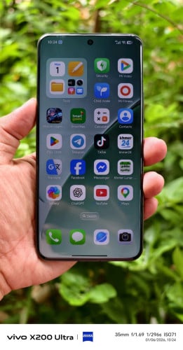 លក់ឬវៃដូរ Xiaomi 15pro CH Version (12/256)  ស្អាត99%មានឆ្នាំងសាក់