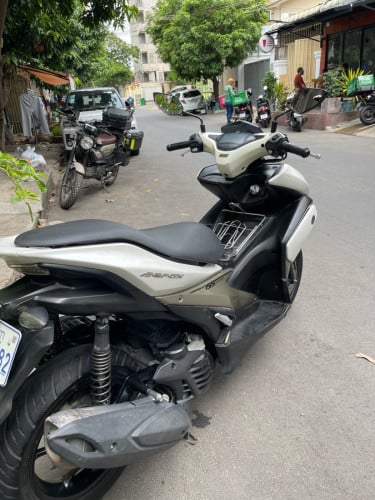 Yamaha Aerox 2018 មានពន្ធកាតគ្រី