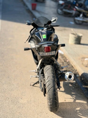 Yamaha R15 V3