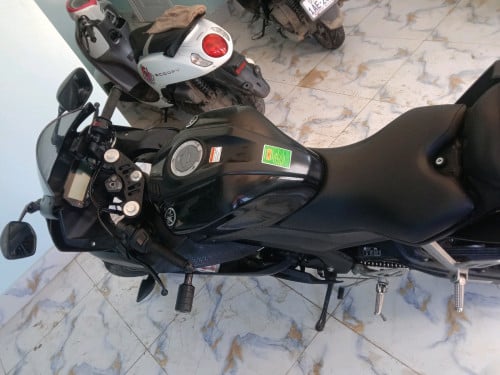Yamaha R15 V3
