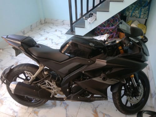 Yamaha R15 V3