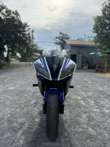 Yamaha R6