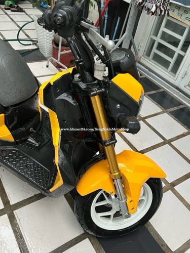 Zoomer 020 NCXមឯូតូស្អាតខ្ចៅខ្ចងសាណុំស្រិន មានលក់នៅហាង (សេង សុខឡា 9999)