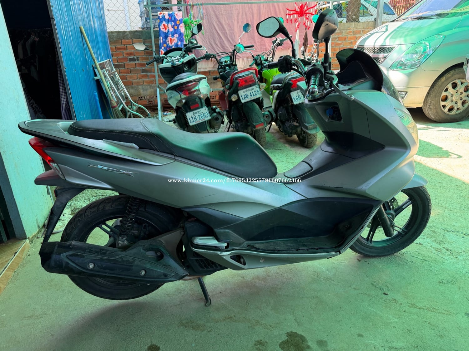 ម៉ូតូលក់ប្រញ៉ាប់លុយ
