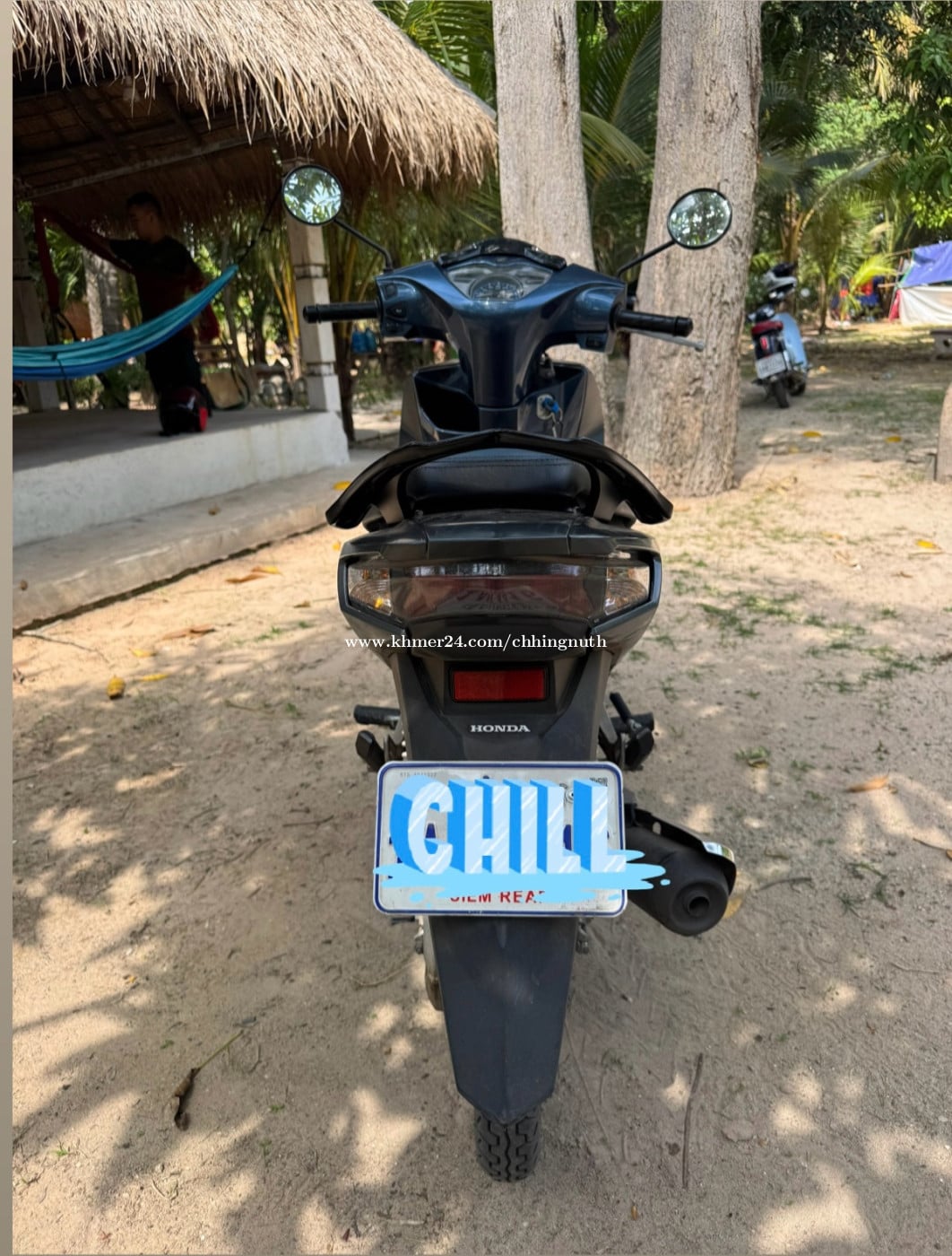 ម៉ូតូស្អាតសនំសុីន