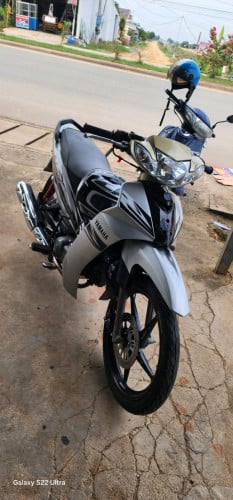 ម៉ូតូខ្ចី