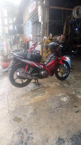 ម៉ូតូស្អាត