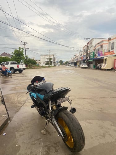 លក់ធូរៗ