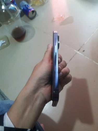 អីវ៉ាន់ភ្ញៀវខុនដូ