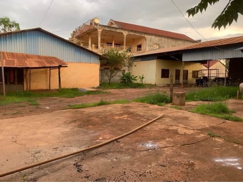 ដីលក់បន្ទាន់នៅ ផ្សារឈូក ស្រុកឈូក ខេត្តកំពត