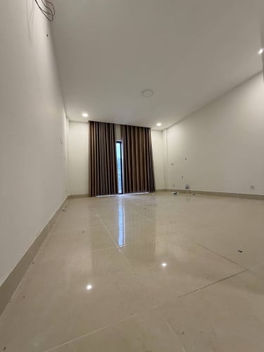 ផ្ទះលក់បន្ទាន់​