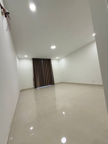 ផ្ទះលក់បន្ទាន់​