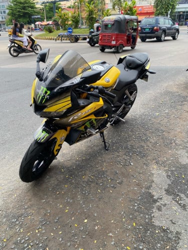 ម៉ូតូលក់