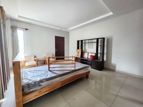 ផ្ទះវីឡាលក់បន្ទាន់ស្ថិតនៅសង្កាត់គោកឃ្លាំង