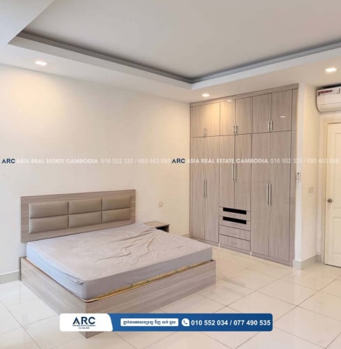 វីឡា​ភ្លោះ​លក់​បន្ទាន់​