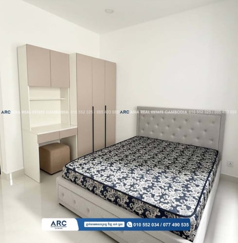វីឡា​ទោល​លក់​បន្ទាន់​