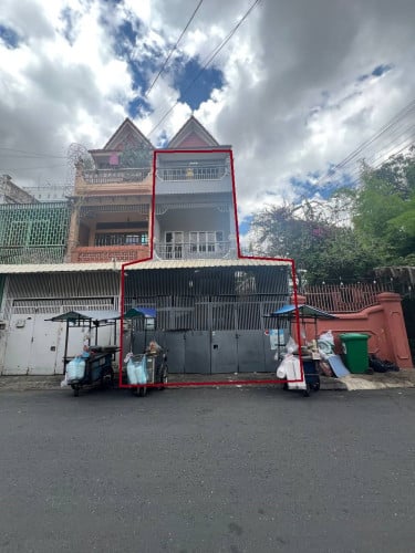 ផ្ទះល្វែងសម្រាប់ជួលនៅបឹងកេងកង(សម្ភាំរ:ពេញ)