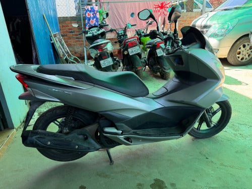 ម៉ូតូលក់ប្រញ៉ាប់លុយ