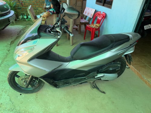 ម៉ូតូលក់ប្រញ៉ាប់លុយ