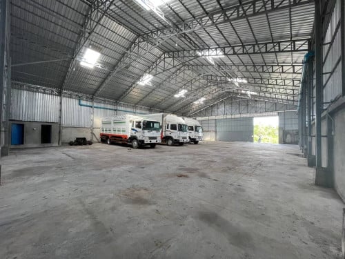 ឃ្លាំងសំរាប់ជួលនៅសែនសុខ