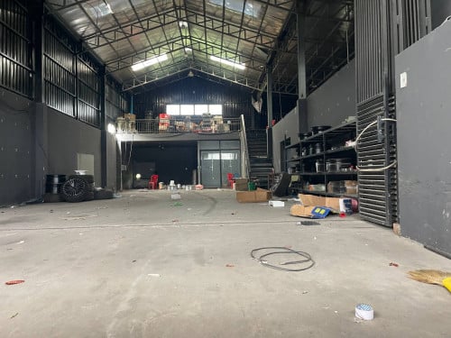 ឃ្លាំងសម្រាប់ជួលនៅសែនសុខ