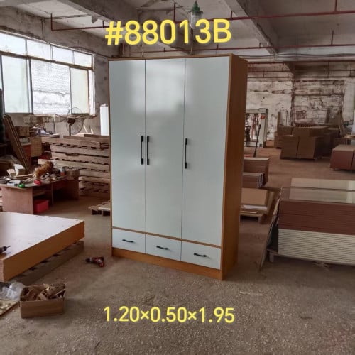 ទូសម្លៀកបំពាក់