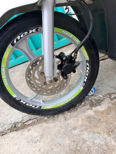 ម៉ូតូលក់ប្រញាប់លុយ