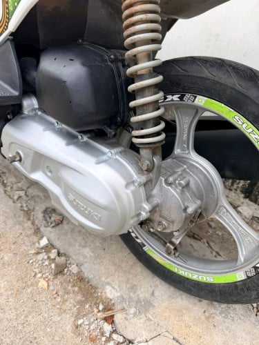 ម៉ូតូលក់ប្រញាប់លុយ