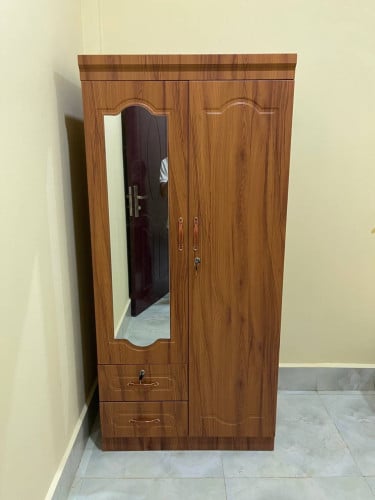 ទូដាក់ខោអាវ