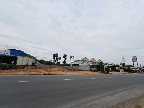 ដីជួល ផ្លូវ៥១ ភ្នំតូច