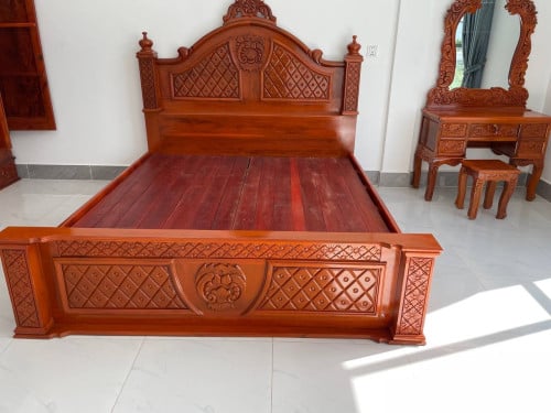 ផ្ទះល្វែងលក់បន្ទាន់ជិតឈូកវ៉ា៣