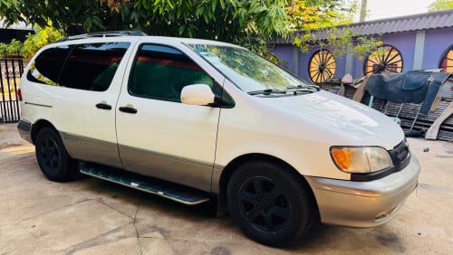 ឡានលក់ ឆ្នាំ01