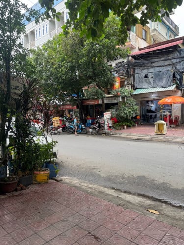 បន្ទប់ជួលតម្លៃ120* ទឹកភ្លើងមួយគីឡូ1000៛