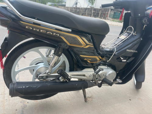 ម៉ូតូលក់1430$ធូៗធានាឯកសាជូន👌ទិញលក់ដោយទំនុកចិត្ត🙏