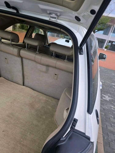 ឡានថ្មី2001ប៉ុង២ ឯកសាគ្រប់