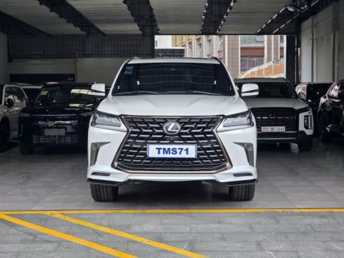 ស្តុកថ្មីទើបកាត់បាន!2020 LEXUS LX570 ឡានថ្មីខ្លាំង​ ម្ចាស់ដេីមទិញថ្មីខ្លាញ់គោ