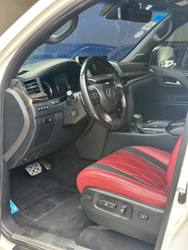 ស្តុកថ្មីទើបកាត់បាន!2020 LEXUS LX570 ឡានថ្មីខ្លាំង​ ម្ចាស់ដេីមទិញថ្មីខ្លាញ់គោ