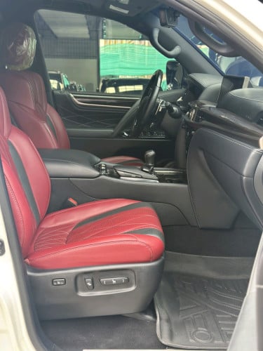 ស្តុកថ្មីទើបកាត់បាន!2020 LEXUS LX570 ឡានថ្មីខ្លាំង​ ម្ចាស់ដេីមទិញថ្មីខ្លាញ់គោ