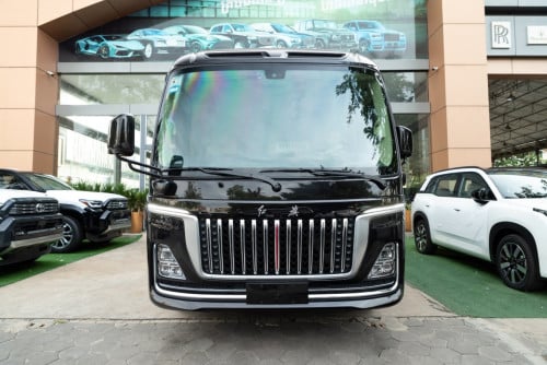 ទើបកាត់បាន 2024 Hongqi Guoyue ជាប្រភេទរថយន្តបែបលក្ខណៈគ្រួសារ ទំនើបលំដាប់ VIP តែម្តង