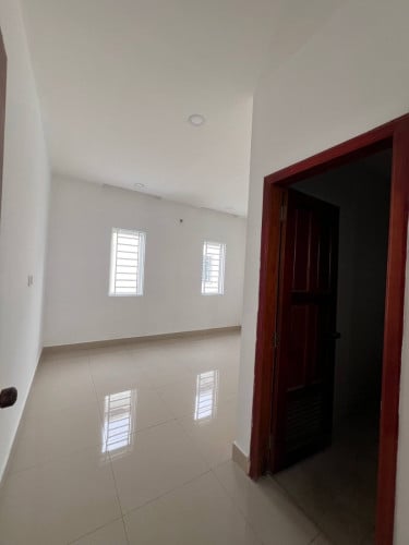 #ផ្ទះអាជីវកម្មឬជួលសំរាប់រស់នៅជាលក្ខណៈគ្រួសារនៅបុរីពិភពថ្មីកួរស្រូវ3