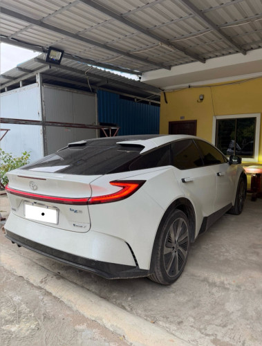 ទើបទិញបាន3ខែប្រភេទfull option range 610km