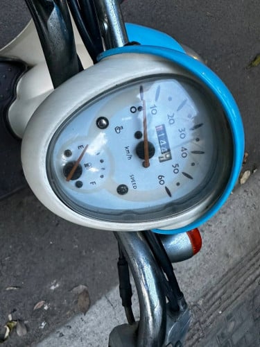 មានពន្ធលក់320$ចរចារ
