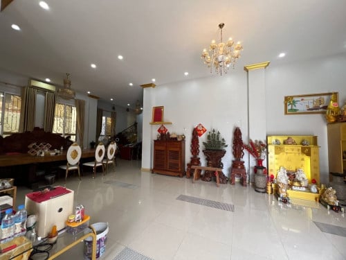 ផ្ទះវីឡាលក់បន្ទាន់ នៅសង្កាត់គោកឃ្លាំង 35ម៉ឺនដុល្លា(ចចារ)