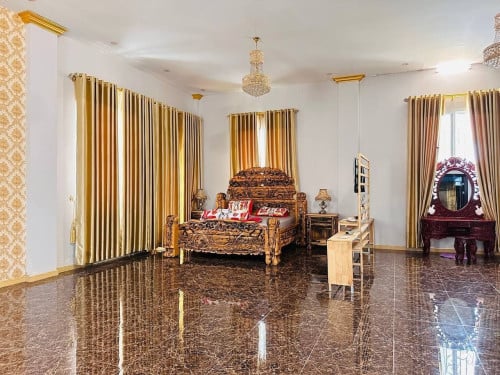ផ្ទះវីឡាលក់បន្ទាន់ នៅសង្កាត់គោកឃ្លាំង 35ម៉ឺនដុល្លា(ចចារ)