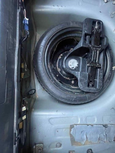 ឡានម្ចាស់ចងលក់ 8800$